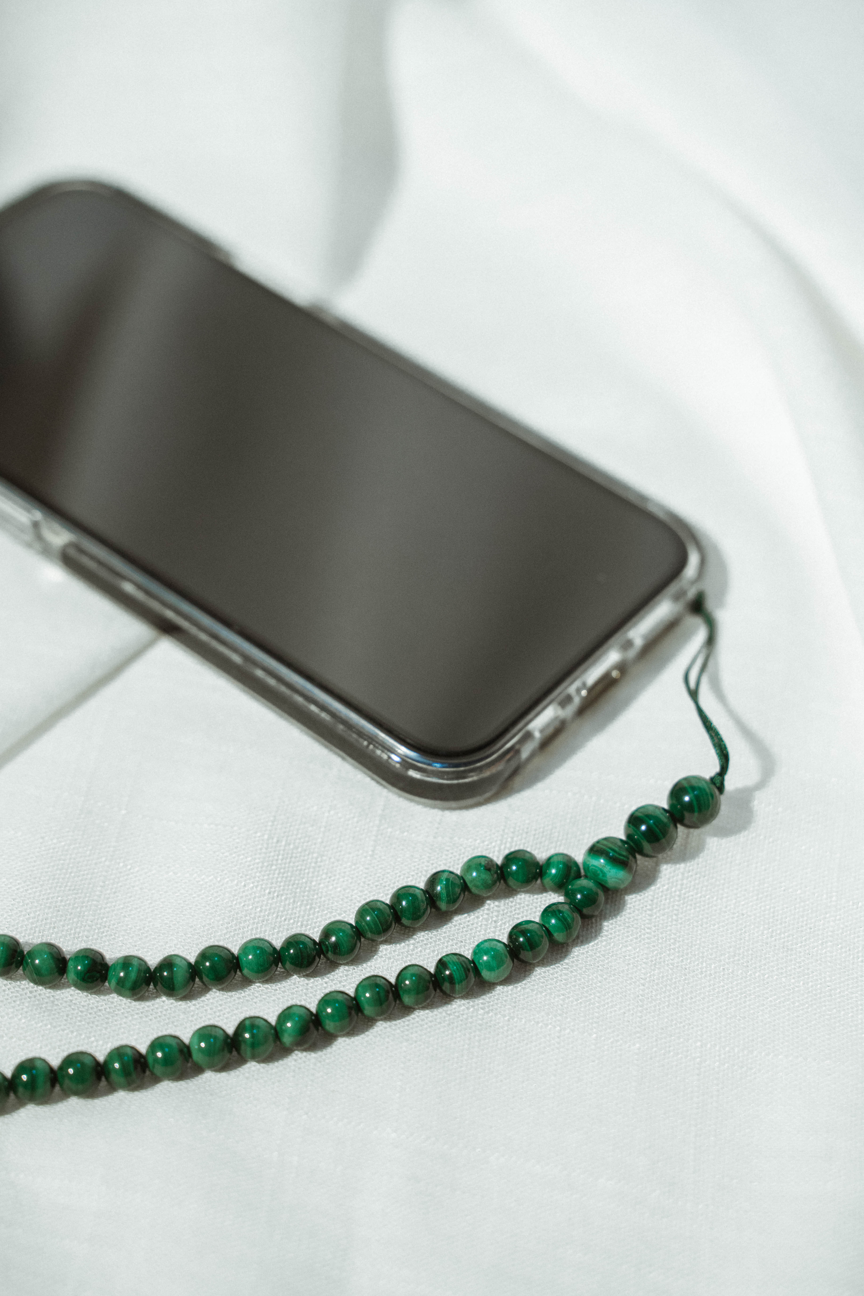Flexible Hanging Neck Lazy Necklace Mobile Phone Holder-Black | BIG W